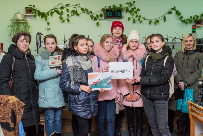 В АТ «Прикарпаттяобленерго» відзначили День дівчат STEM