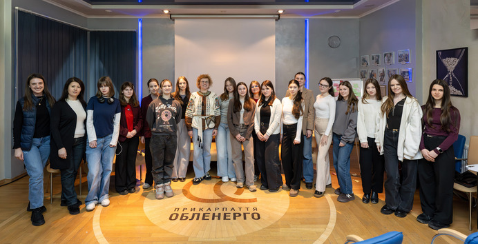 «Вчитися потрібно завжди» – в Прикарпаттяобленерго знайомили дівчат-підлітків зі сферою енергетики