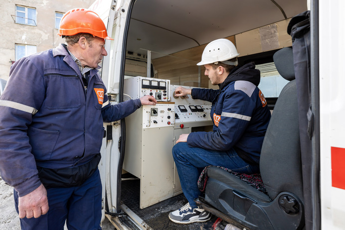 Справжні детективи та будівельники «підземної» енергосистеми: знайомимо зі службою кабельних мереж